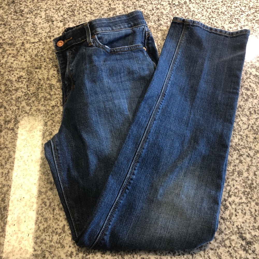 Levi’s High Waisted 525 Straight Leg Size 12 Jeans